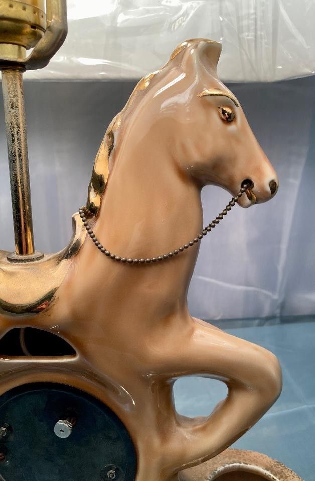 Vintage 50s Ceramic Horse Clock/Lamp w Like New Shade