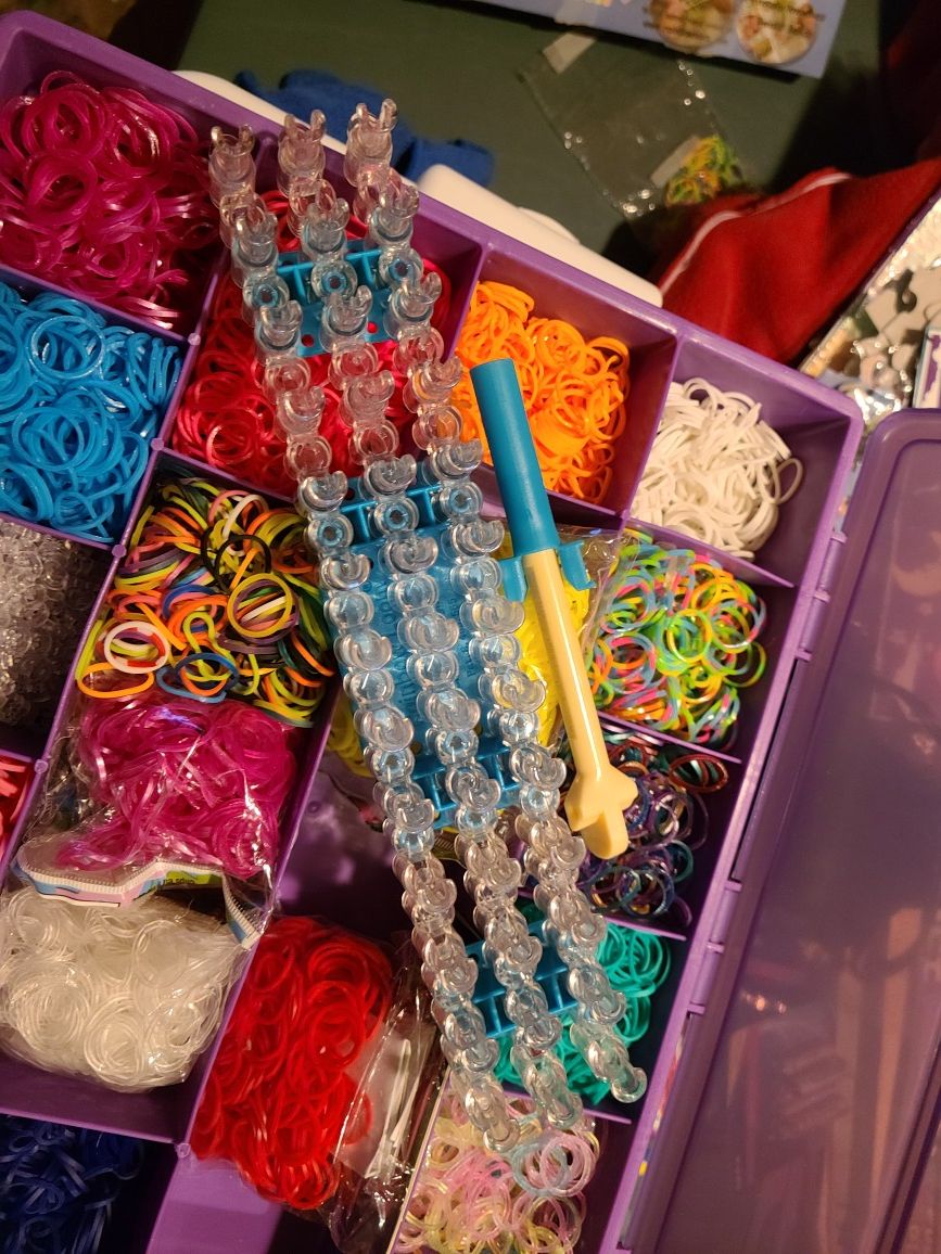 Rainbow loom set