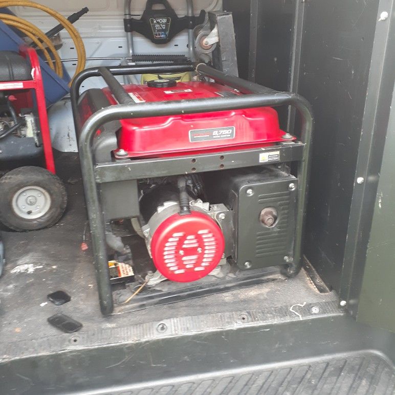 7000 Watts Generator good
