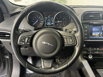 2017 Jaguar F-PACE Thumbnail