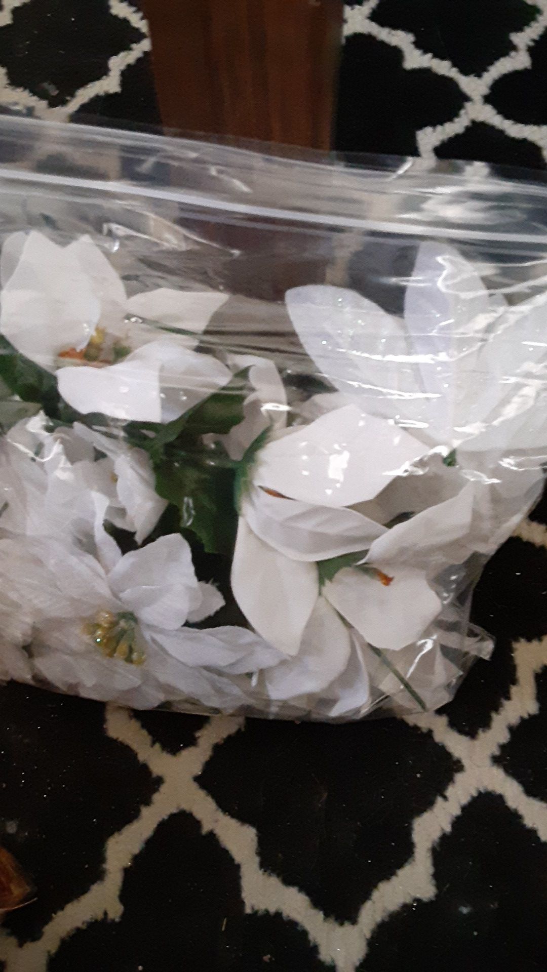 Bag of mixed white silk poinsettias