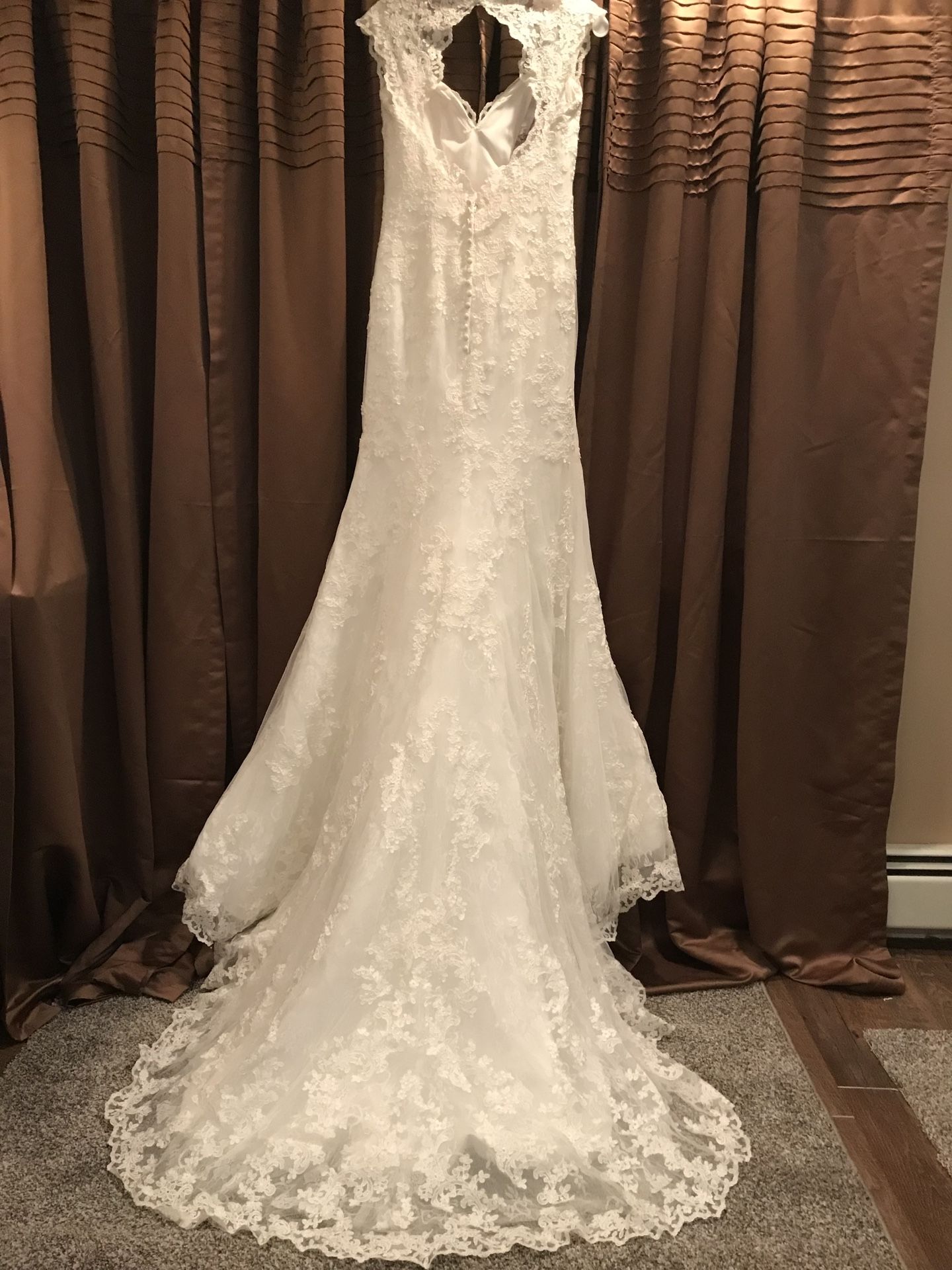 Ivory Alfred Angelo Wedding Dress (size 4)
