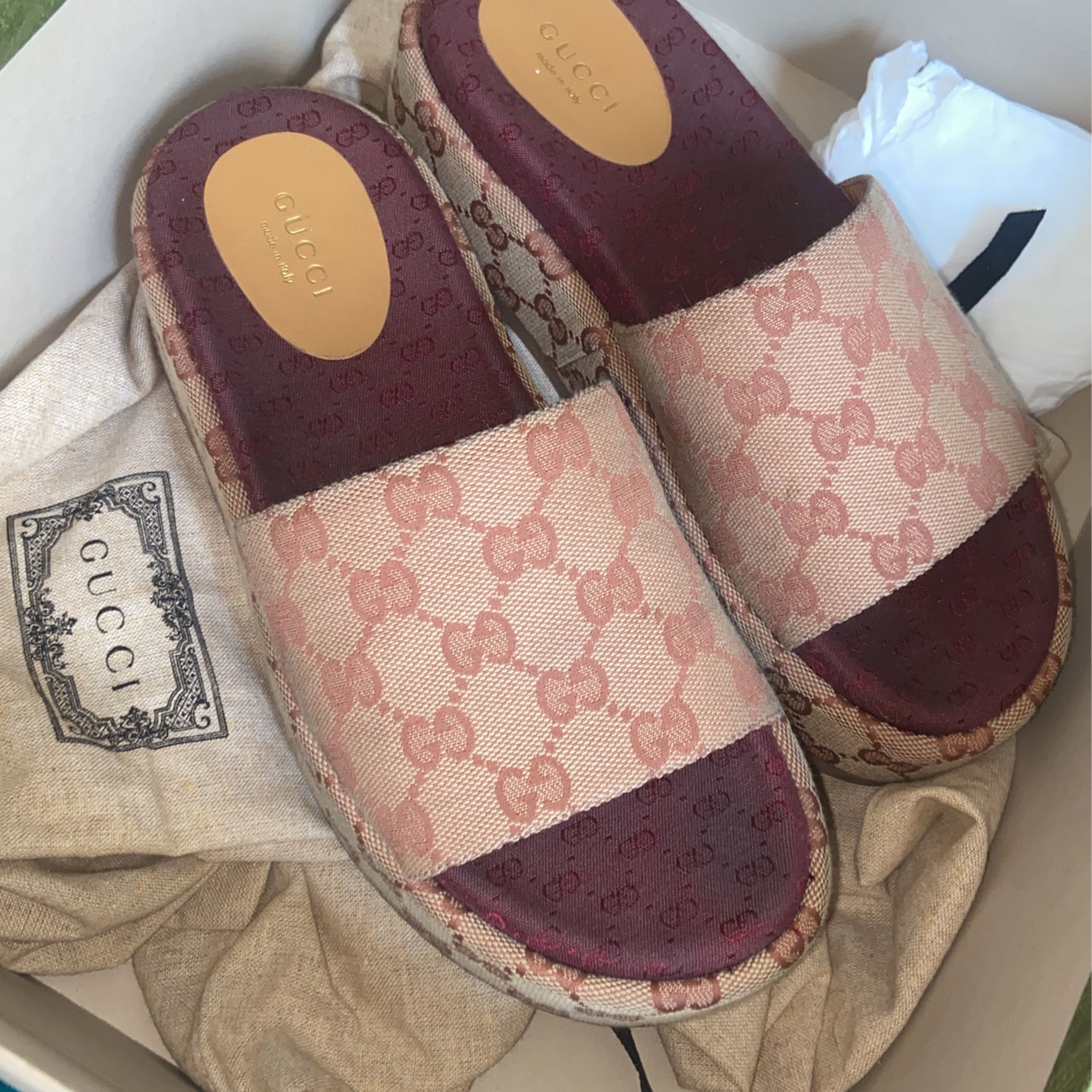Women Gucci Slides