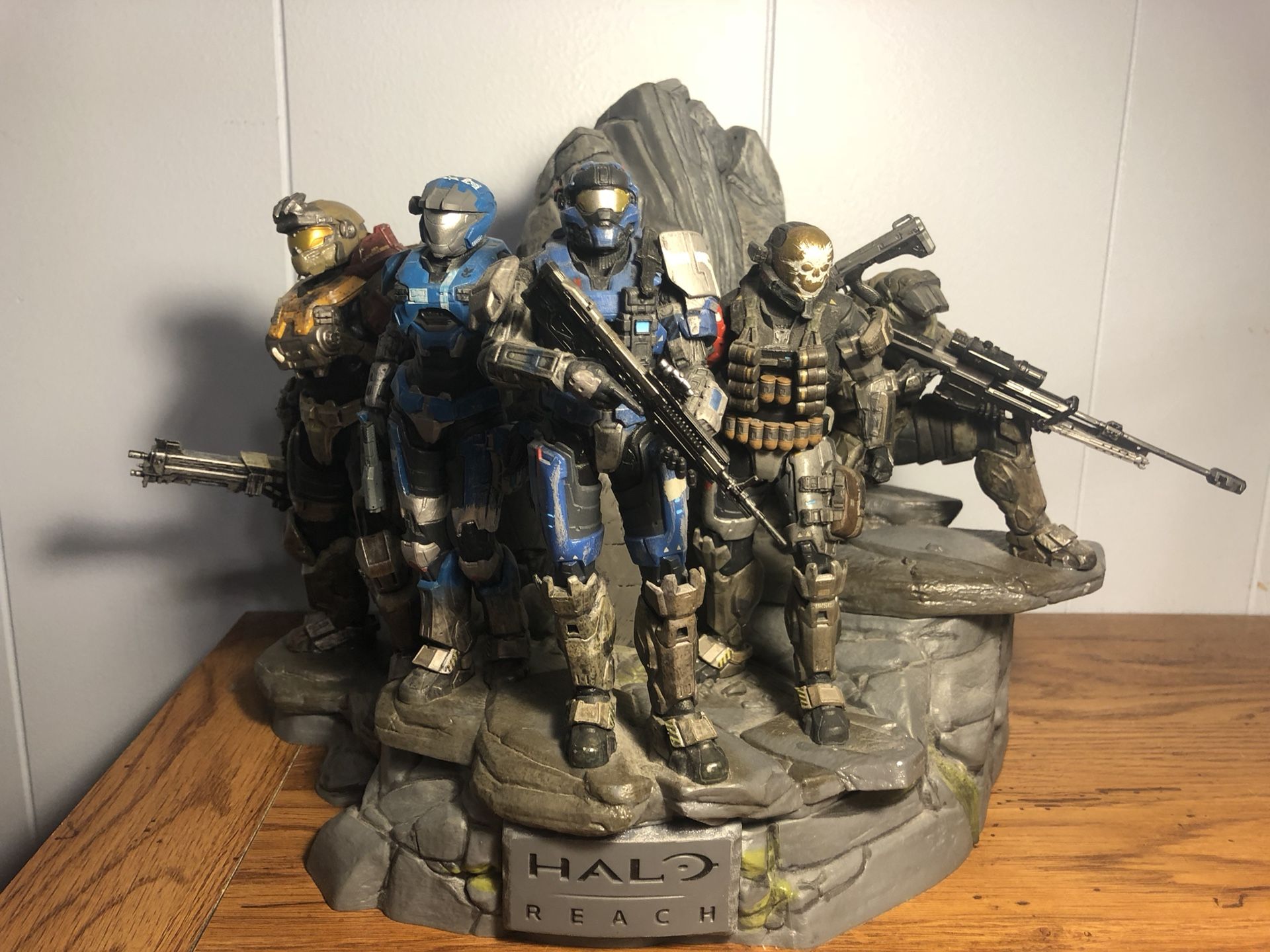 Halo Reach Noble Team Statue And Figures For Sale In Burlington Nc Offerup