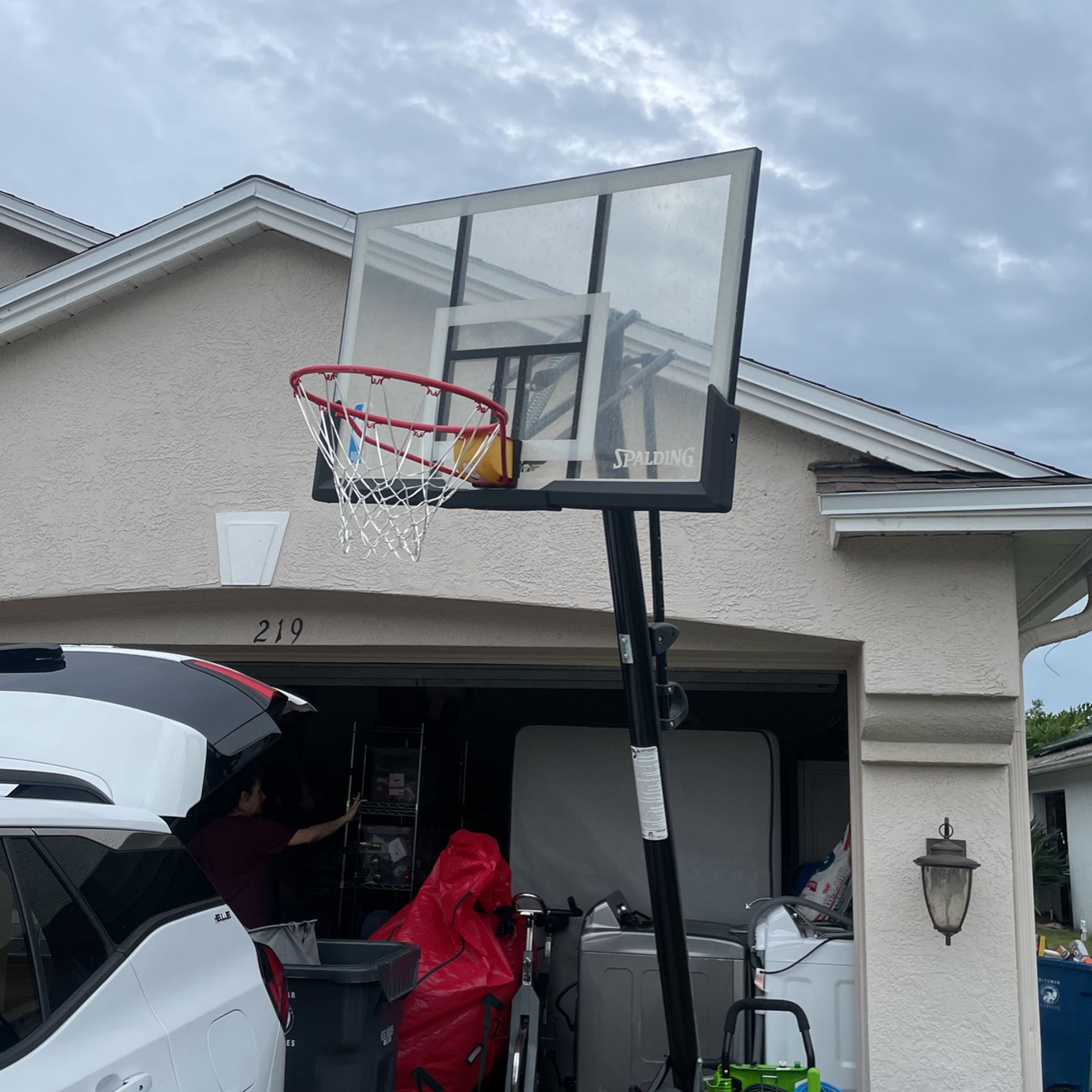 Spalding Mobil Basketball Hoop