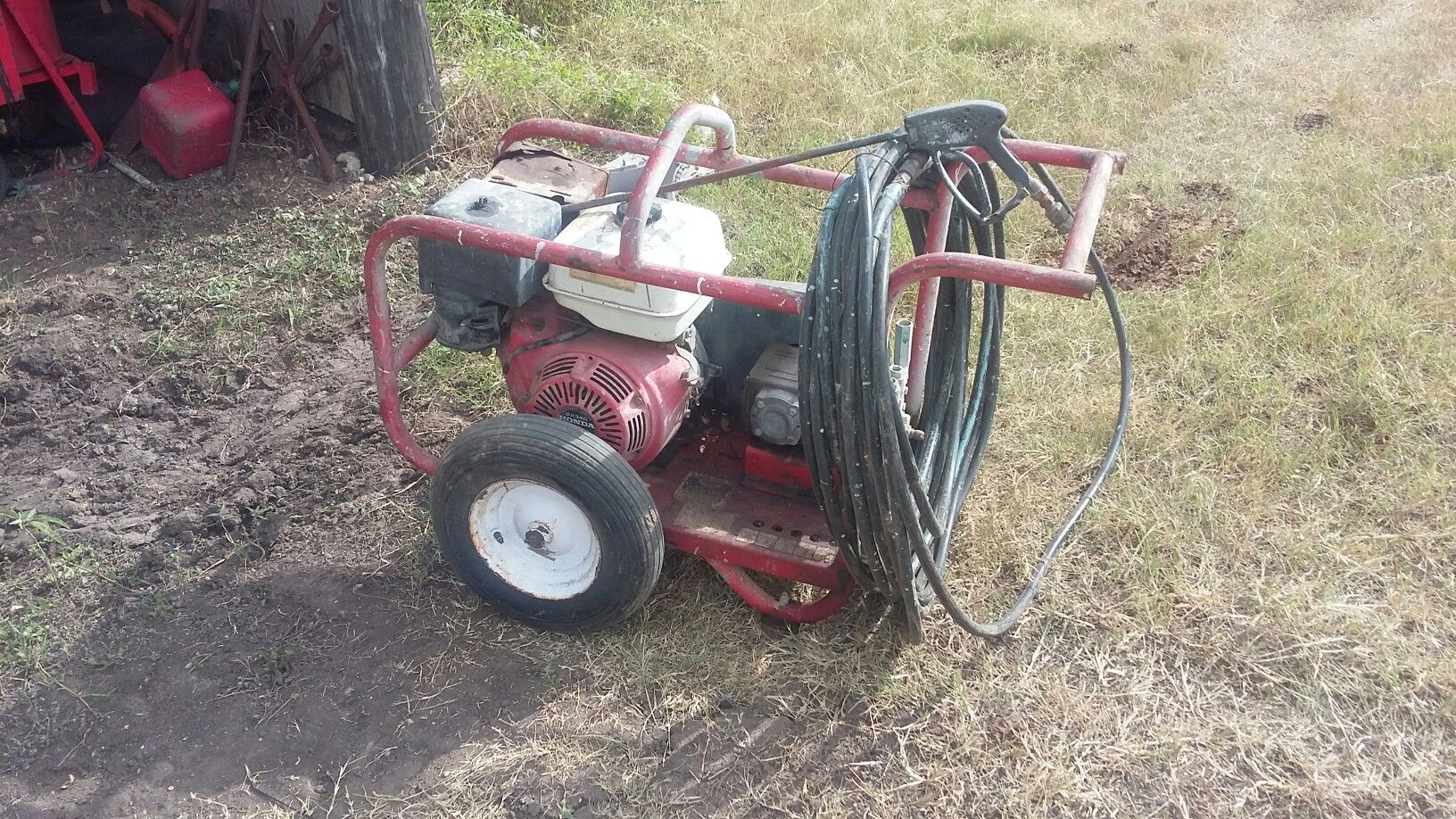 Honda powered commercial pressure washer