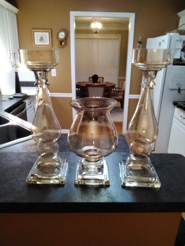 A Beautiful Candle Set Nice Quality They Have A Light Gold Color . See Size .