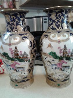 Chinese ceramic porcelain vases Thumbnail