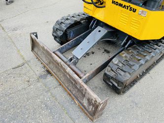 2012 Komatsu PC12UU Hydraulic Excavator Thumbnail