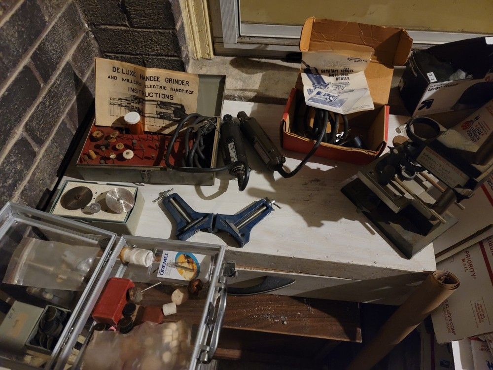 2 Dremel Tools And Vise And Attachments