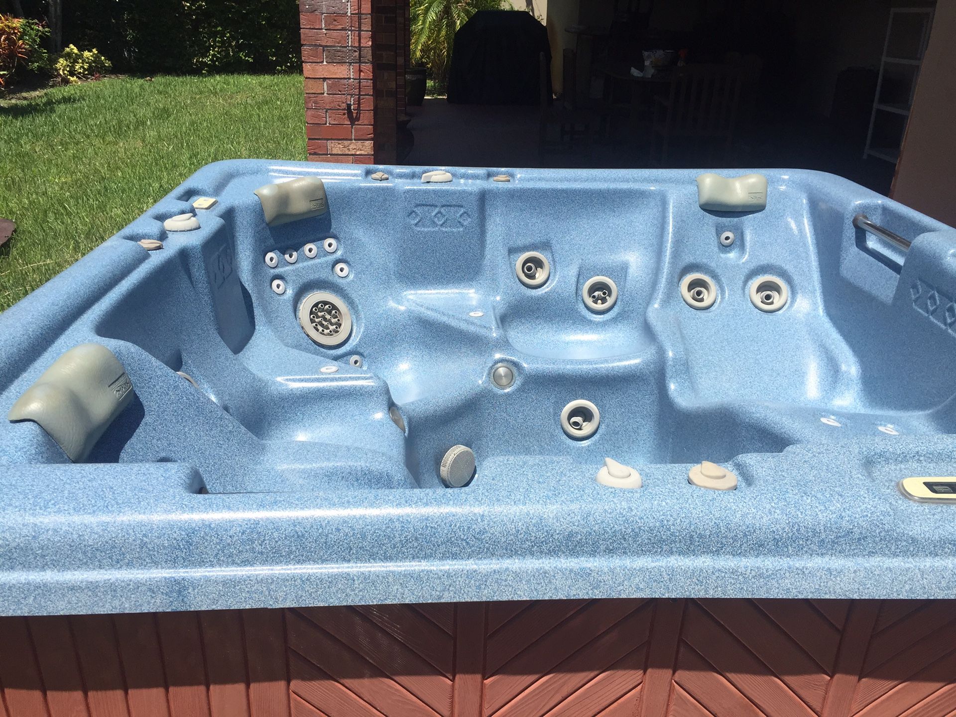Jacuzzi for sale for Sale in Miami, FL OfferUp