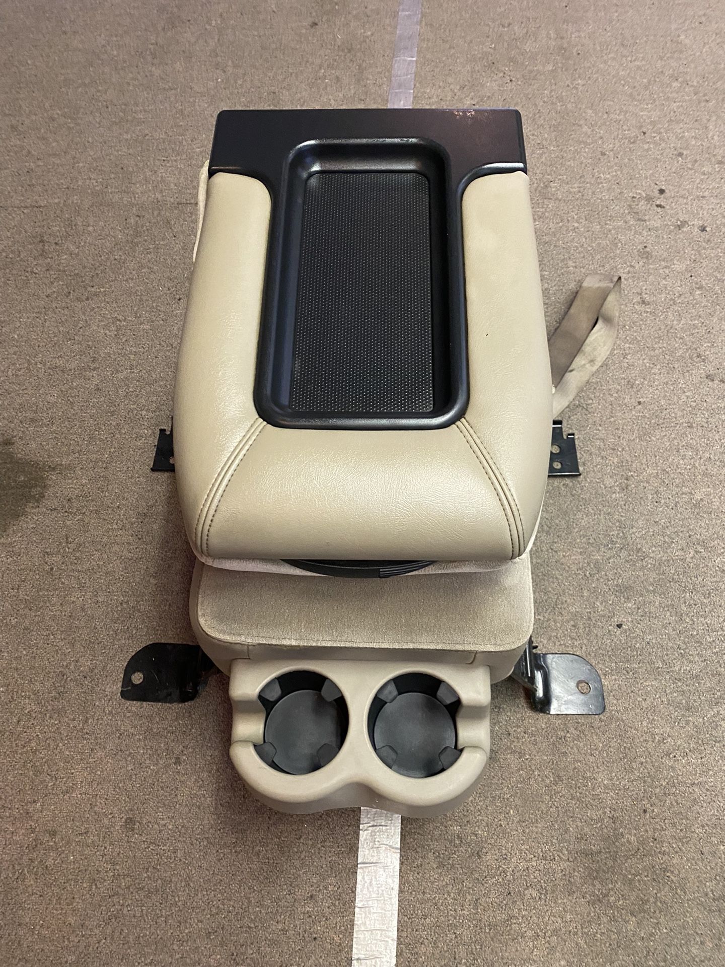 99-06 Chevy GMC OEM Jump Seat Arm Rest Console Silverado Sierra Tahoe Suburban