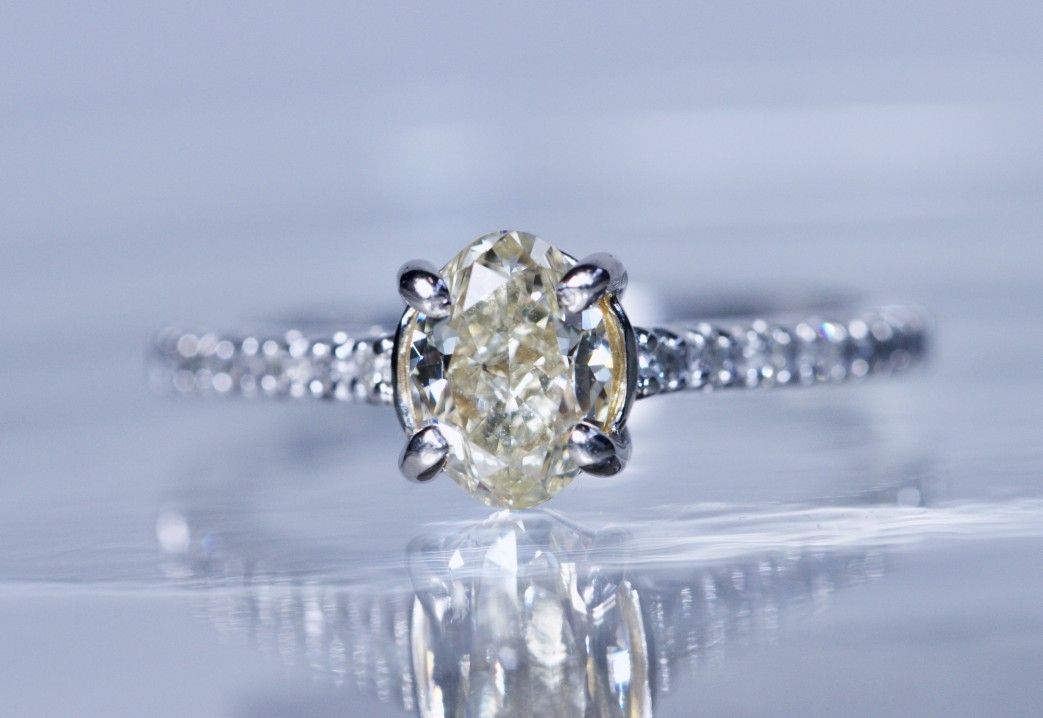 14K WG 1.02CT Natural FANCY INTENSE YELLOW Oval cut Diamond engagement ring Appraised $6400