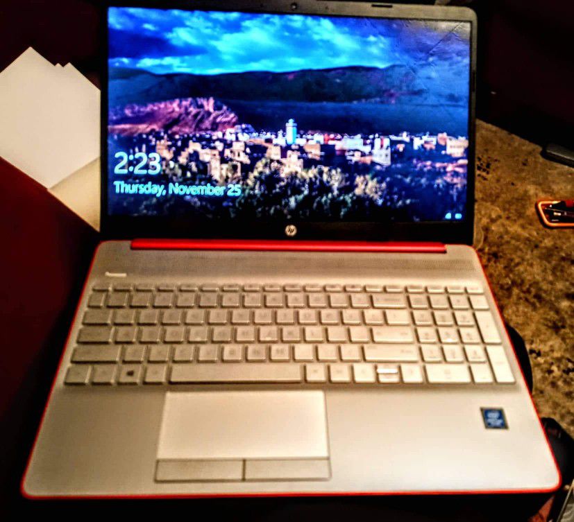 15.6 inch HP Laptop