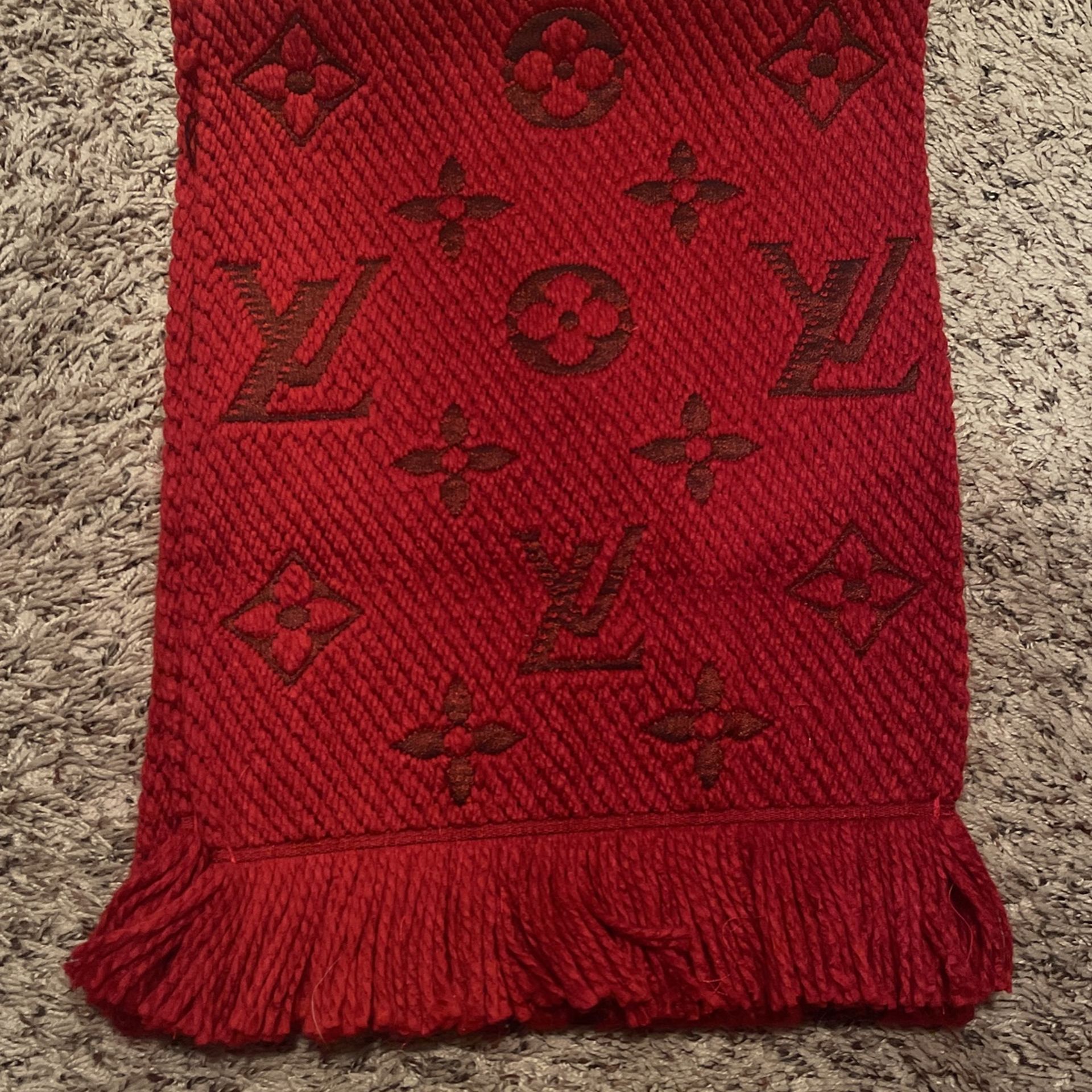 New authentic louis vuitton red logomania scarf