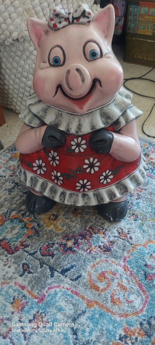 Vintage 1970s Chalkwear Large Piggy Bank