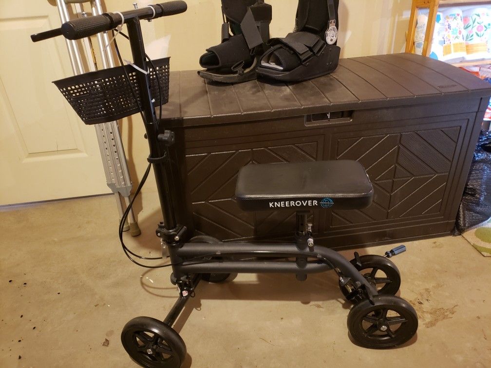 Knee Rover