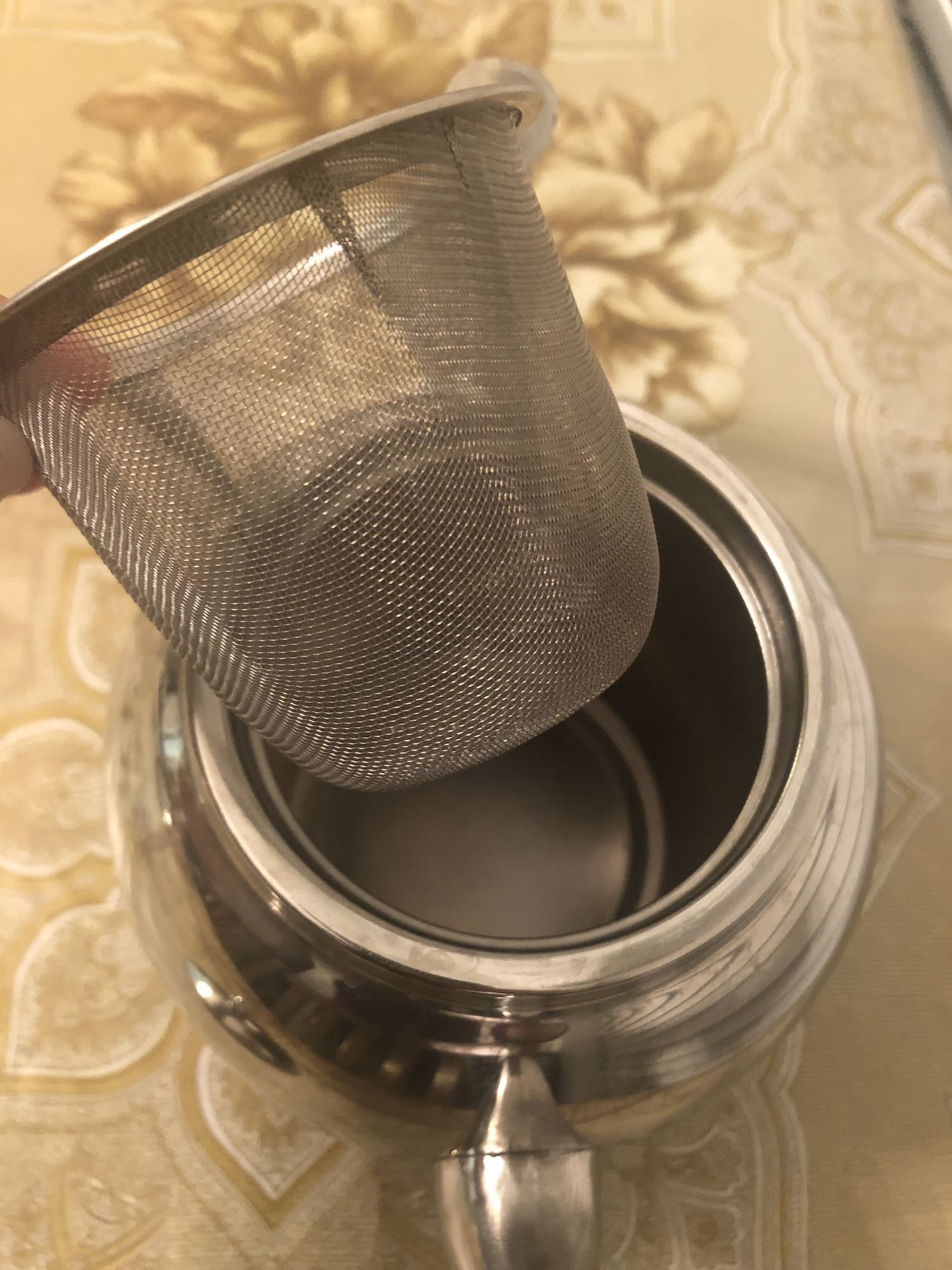 Tea pot