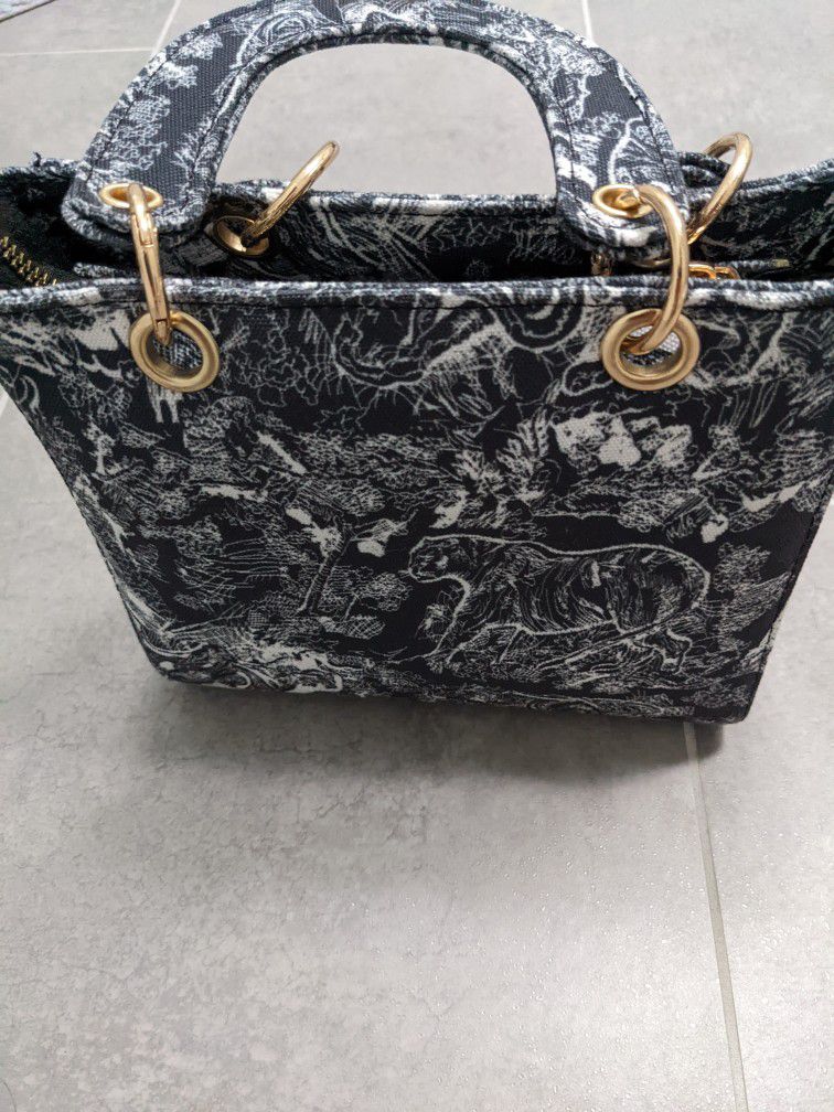Small Navy/White Tote Bag With Purse Strap BNWT