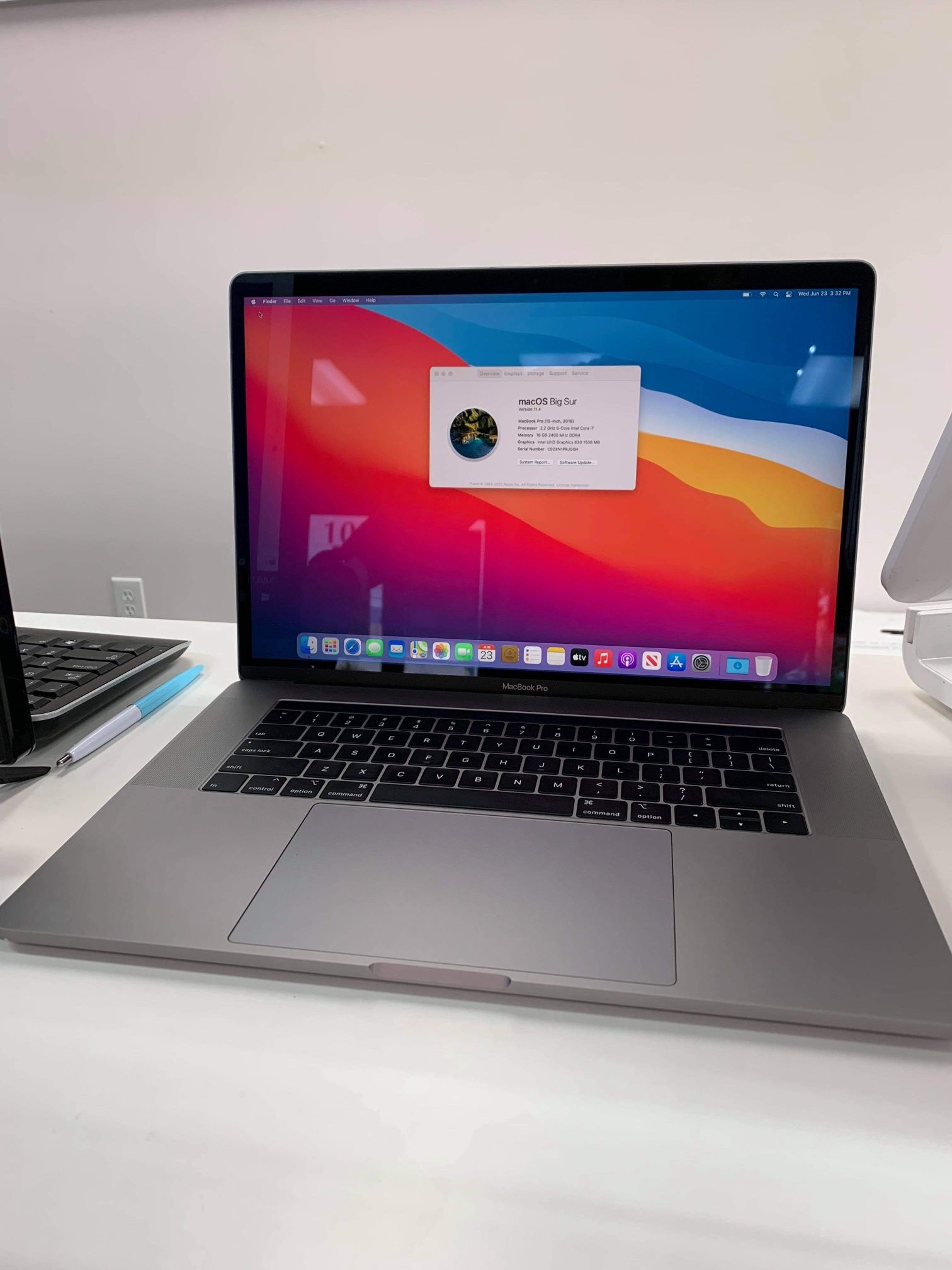 Macbook Pro 2018 15” $1499