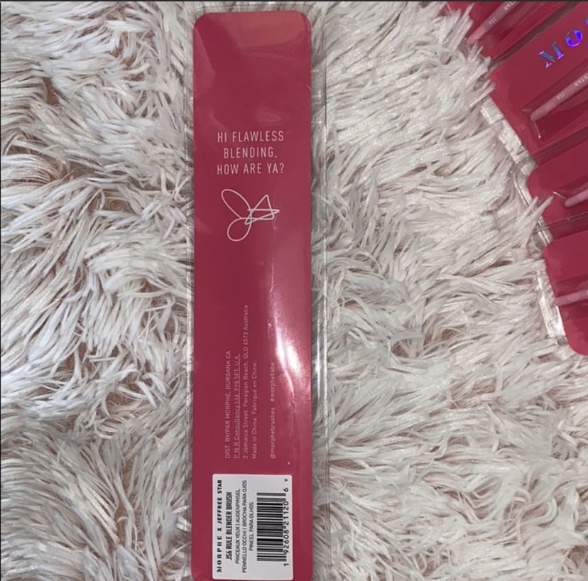 Jeffree Star JS6 Rule Blender Brush