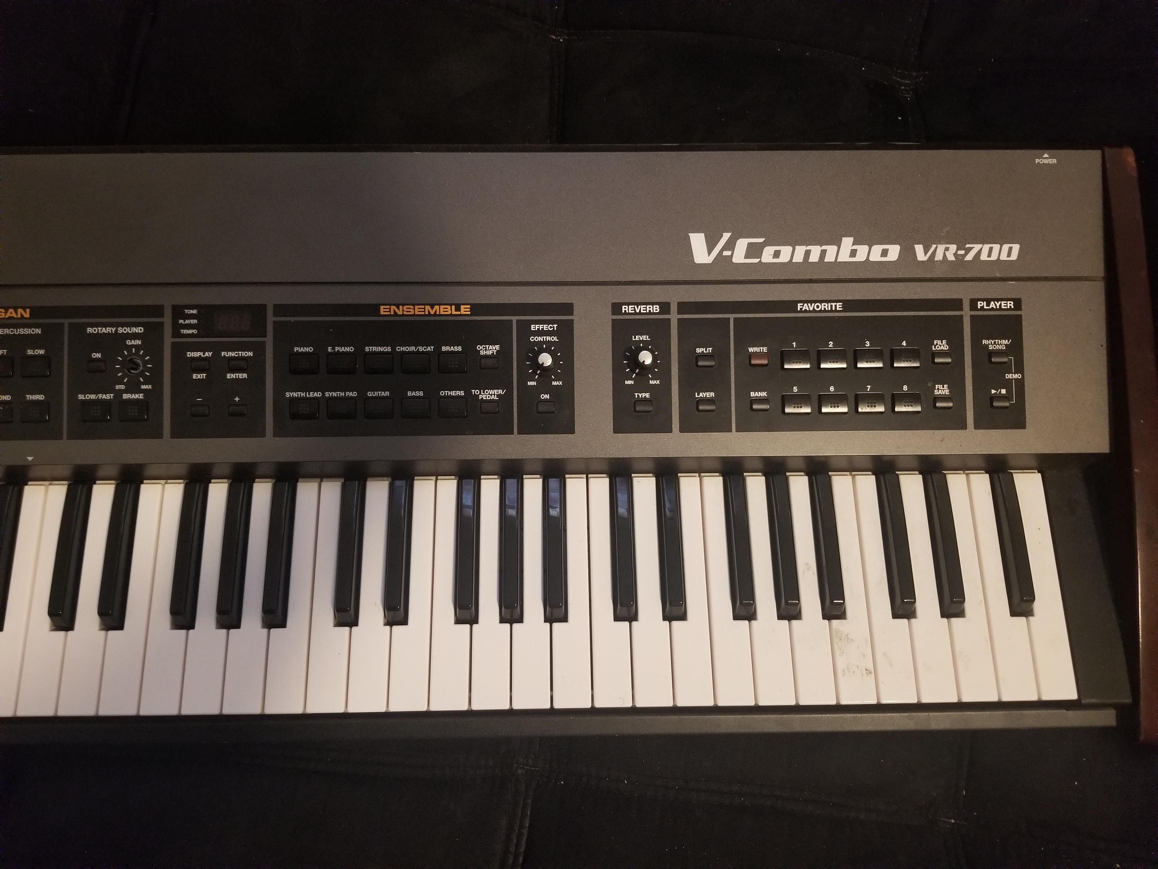 waste away mischief Empire Roland VR 700 V-Combo for Sale in San Jose, CA - OfferUp