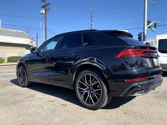 2019 Audi Q8 Thumbnail