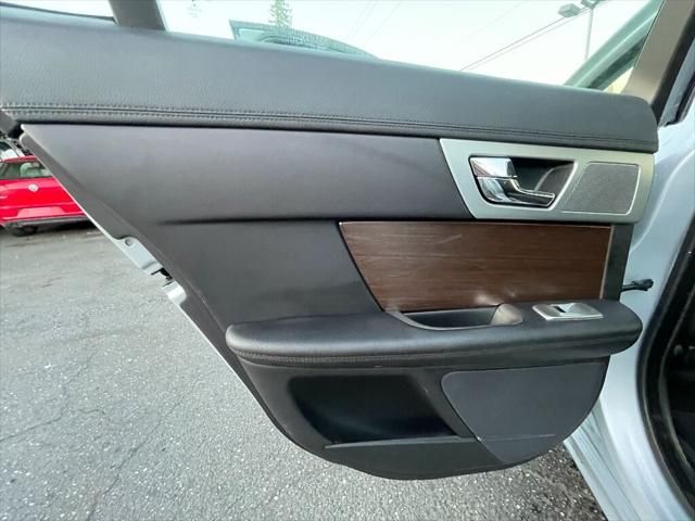 2014 Jaguar XF