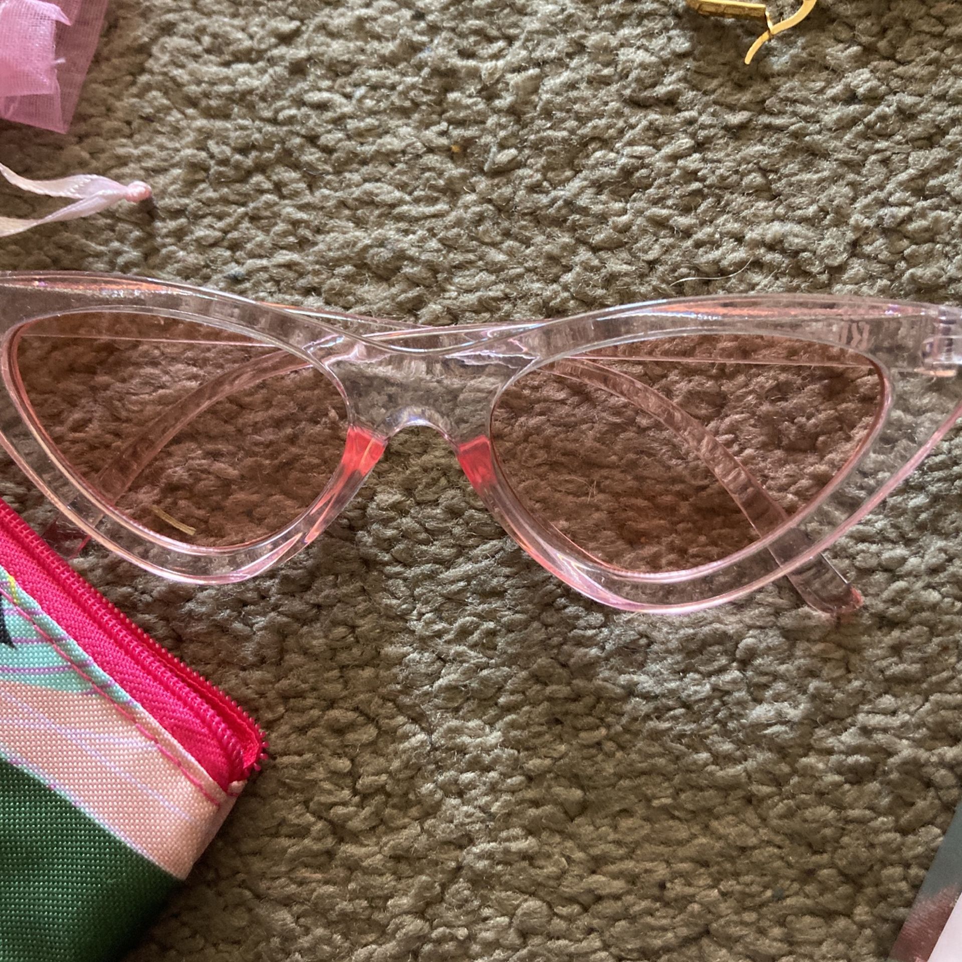 Brand New: Mini Hair Straightener + Eye Candy Collagen Eyepatch + Pink Glasses + 3 Different Pairs Of Earings + 3 Different Necklaces