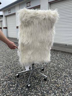Faux Fur Speaker Office Chair Thumbnail
