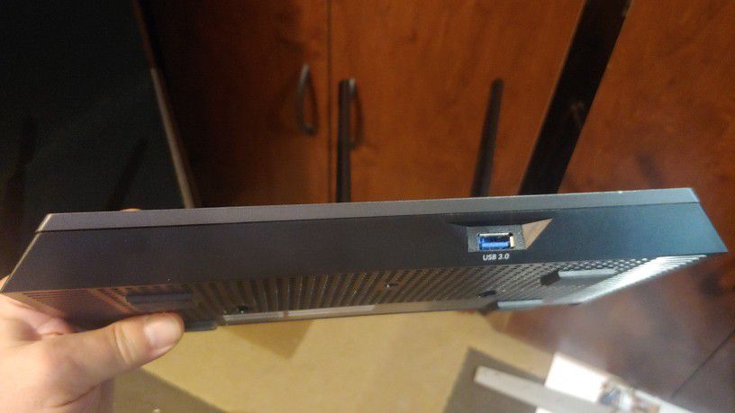 Wi-Fi Netgear R7000 Nighthawk Router Mesh Extender Like New