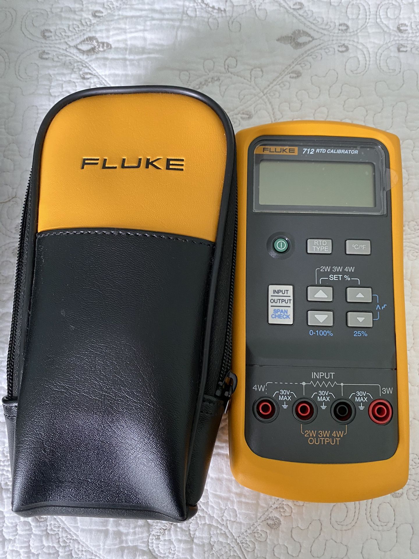 Fluke 712 RTD Calibrator