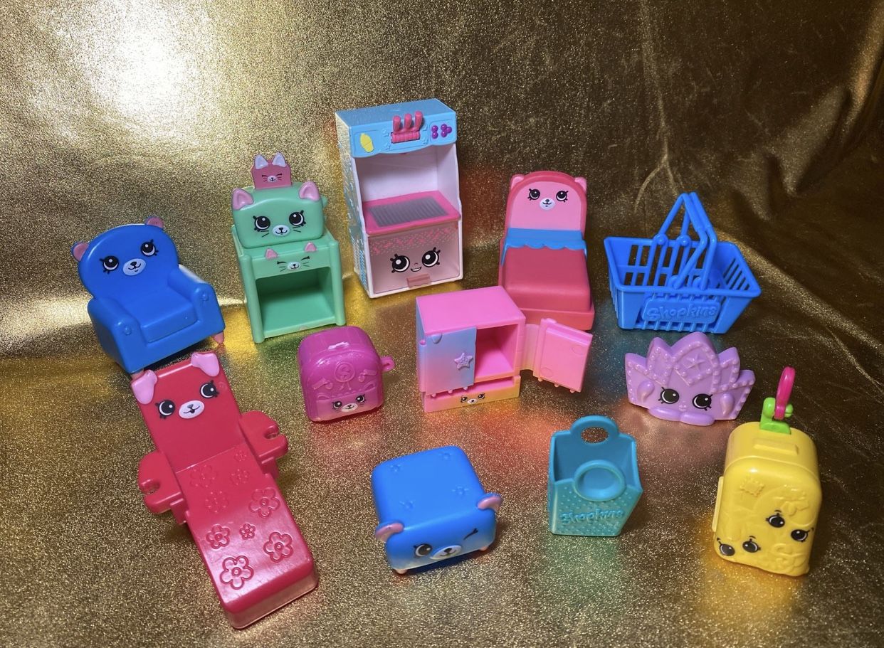 Shopkins Large Furniture Toys Lot Of 12
