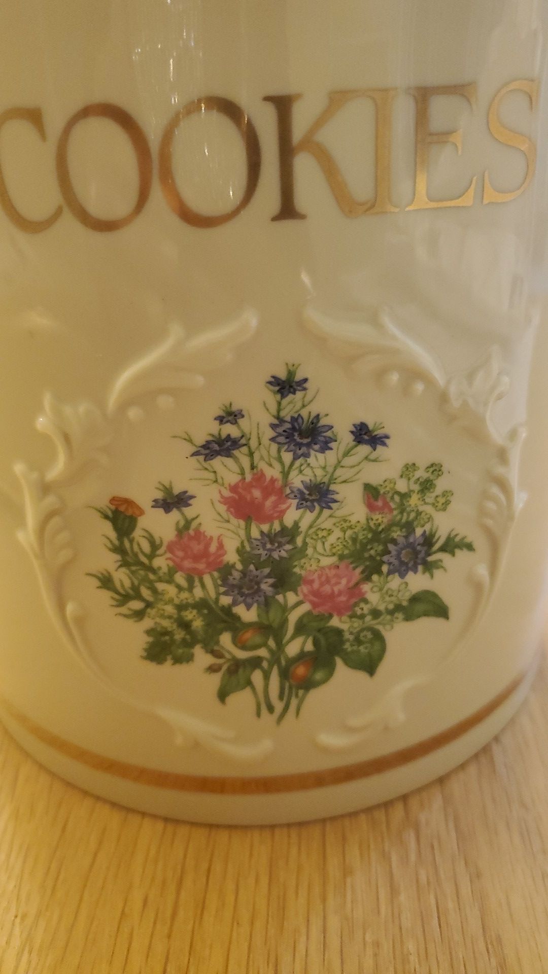 LENOX "Spice Garden" Cookie Jar