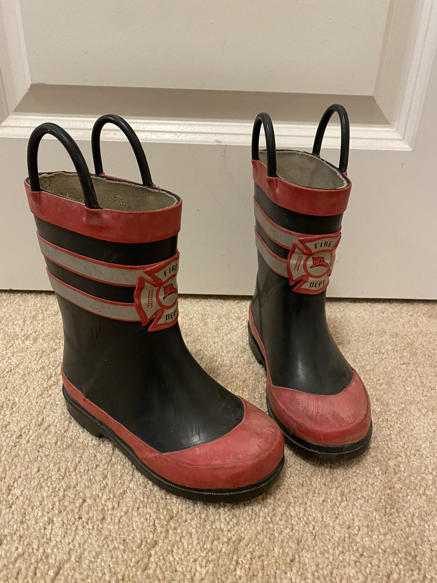 Kids Fireman Rain Boots Size 7/8