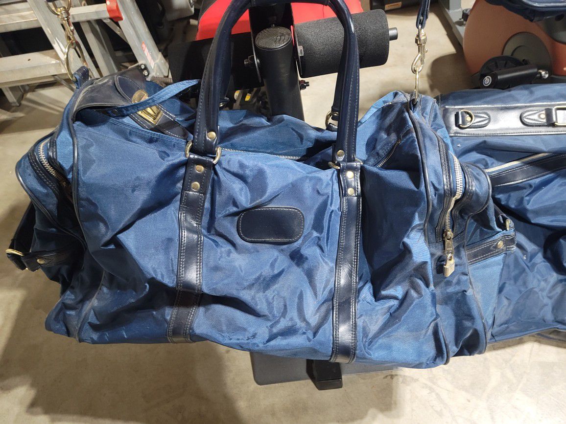 Traveling Bags/Duffle Bags