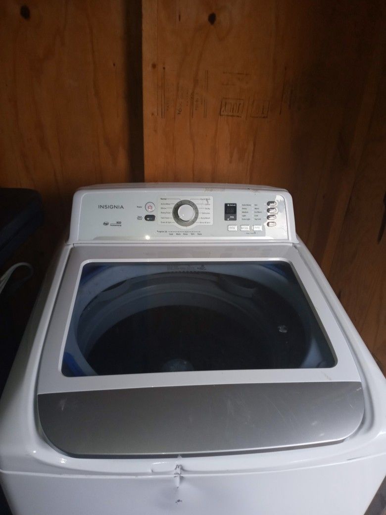 Insignia Washer And Crosley Dryer
