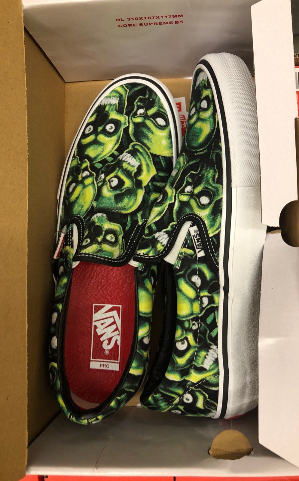 Supreme vans 10.5