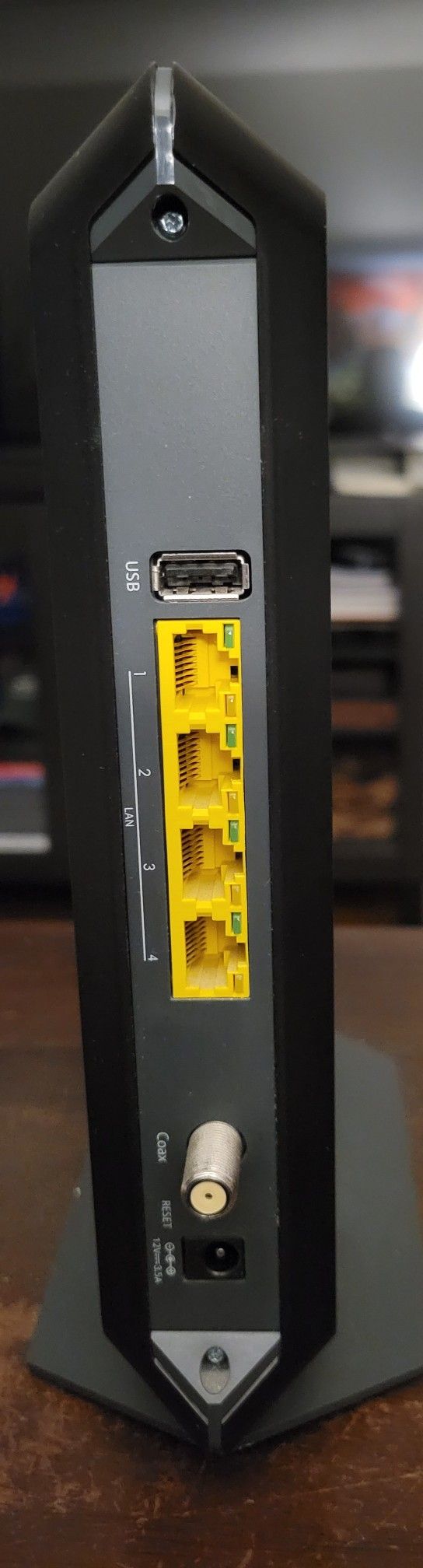 Netgear Nighthawk C7000
