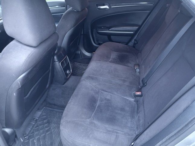 2011 Chrysler 300