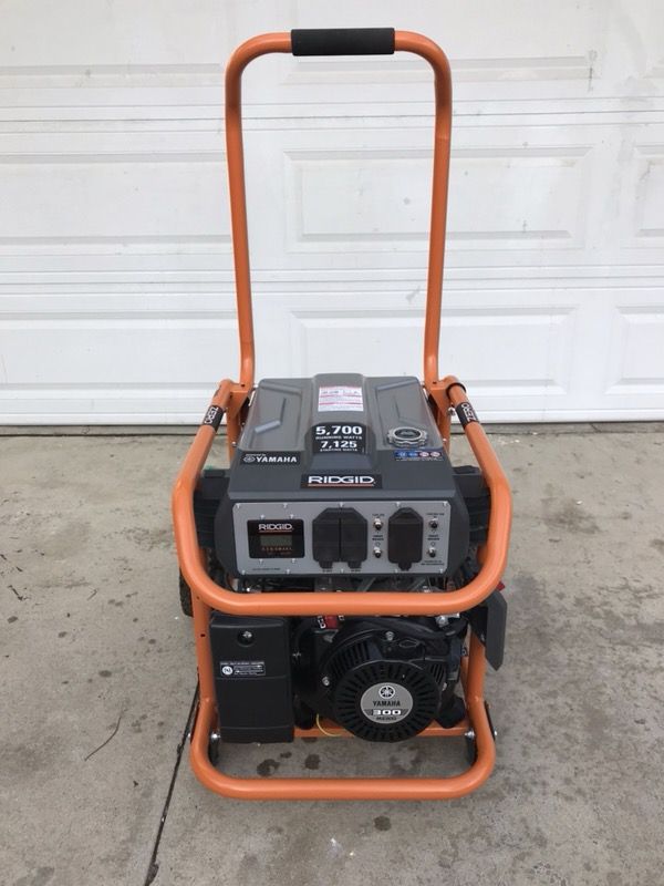 Generator Ridgid/Yamaha RD905712B 7,125/5,700 Watts for Sale in