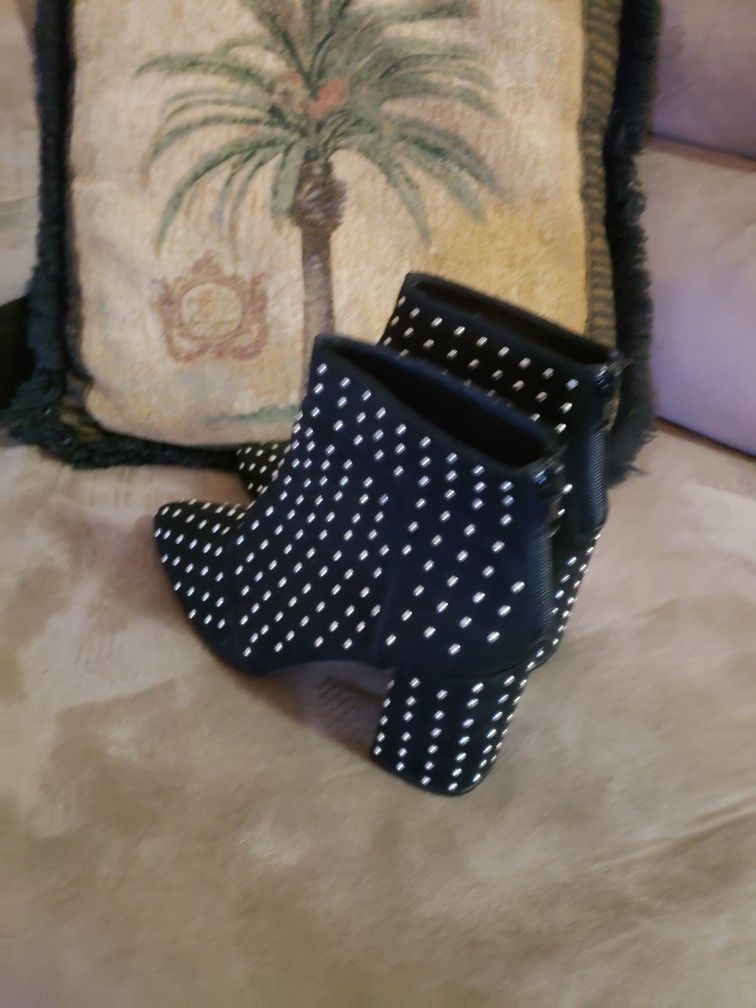 BLACK BOOTIES WITH SILVER SEQUINS-BRAND NEW
