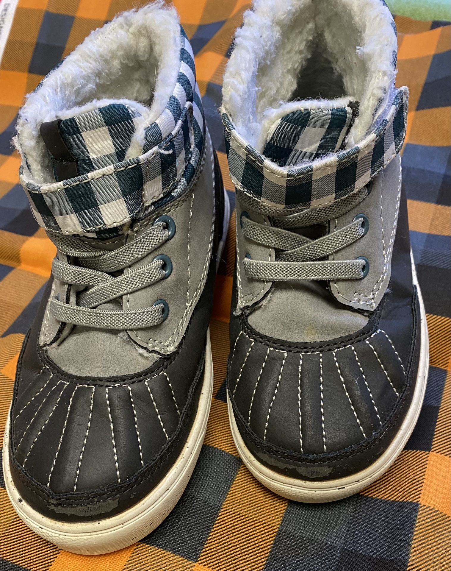 Boys Winter Shoes , Size 9