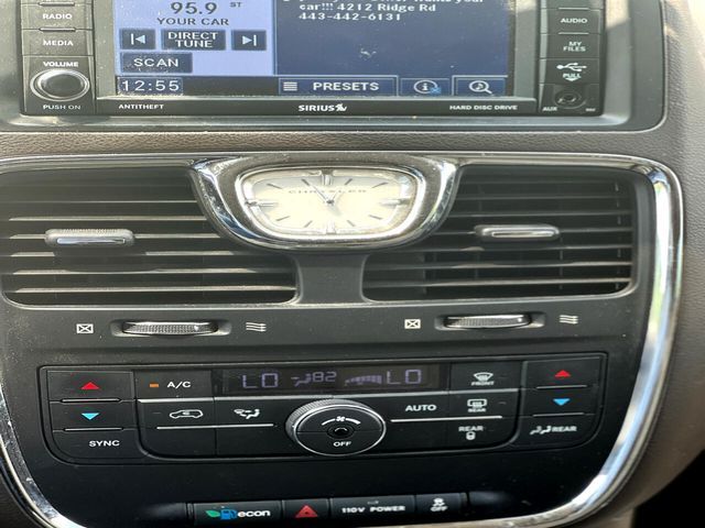 2012 Chrysler Town & Country