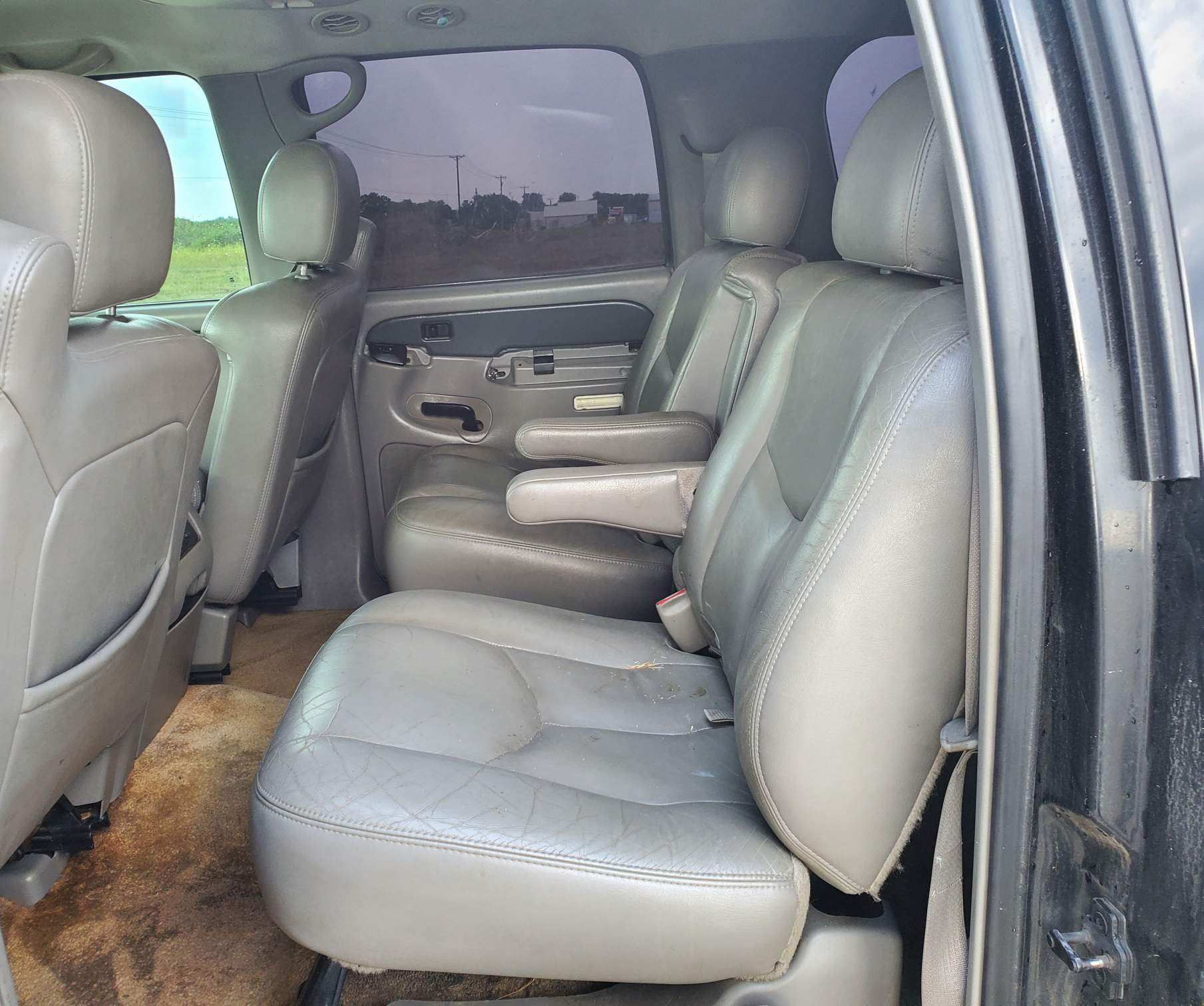 2003 Chevrolet Suburban