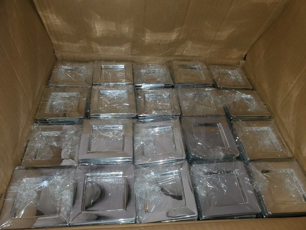 500 Silver 3" square Dessert Plates Plastic