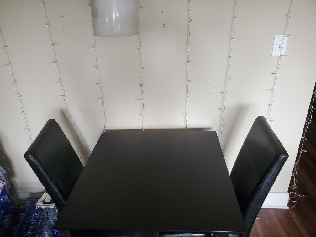 Like new. Rarely used. Need to sell asap. Extra $20 discount if you pick over the weekend (Saturday 3-27 or Sunday 3-28) **Pickup Only**