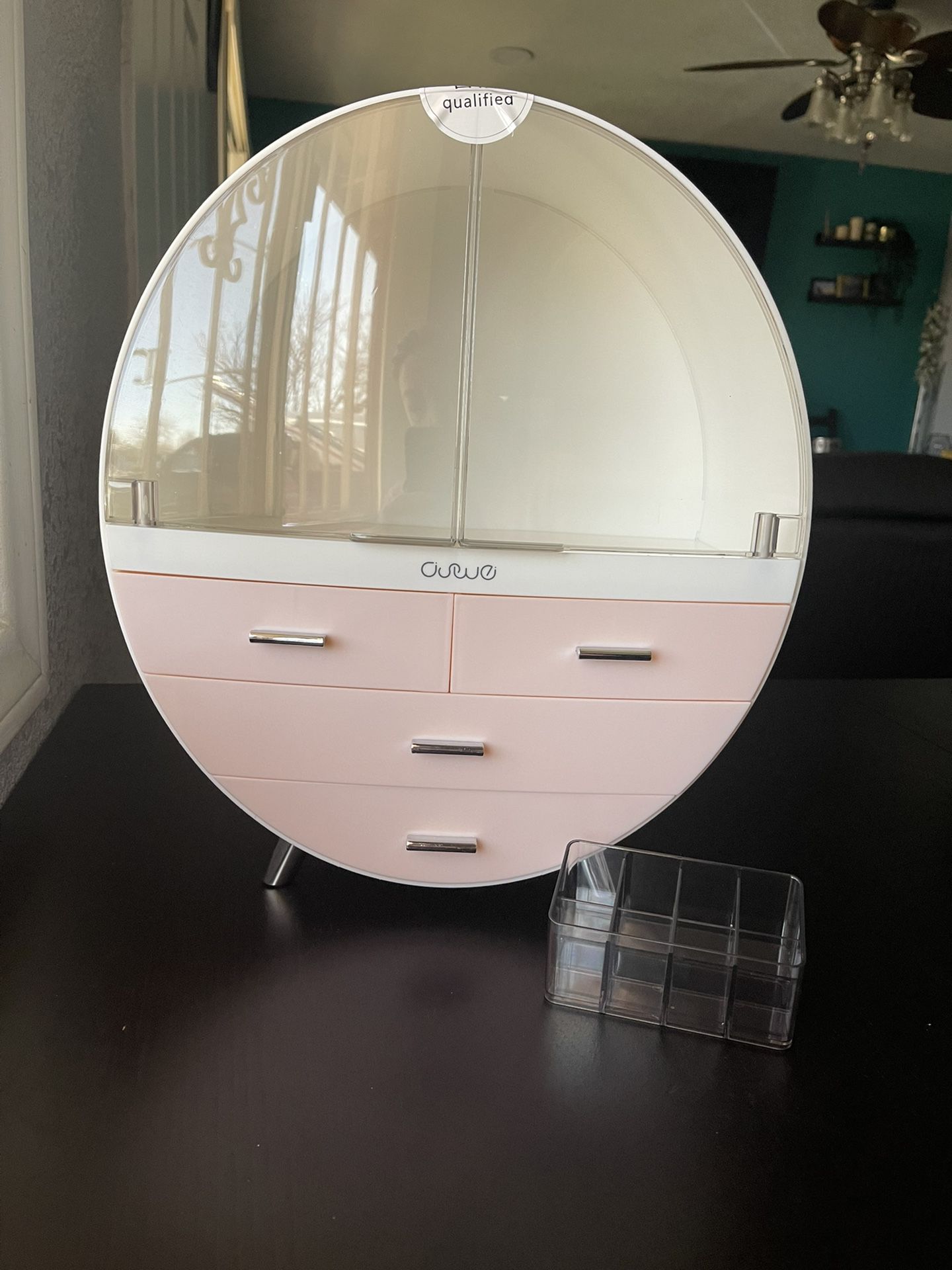 Pink makeup storage organizer 