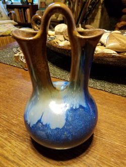 Pigeon Forge Pottery wedding vase Thumbnail