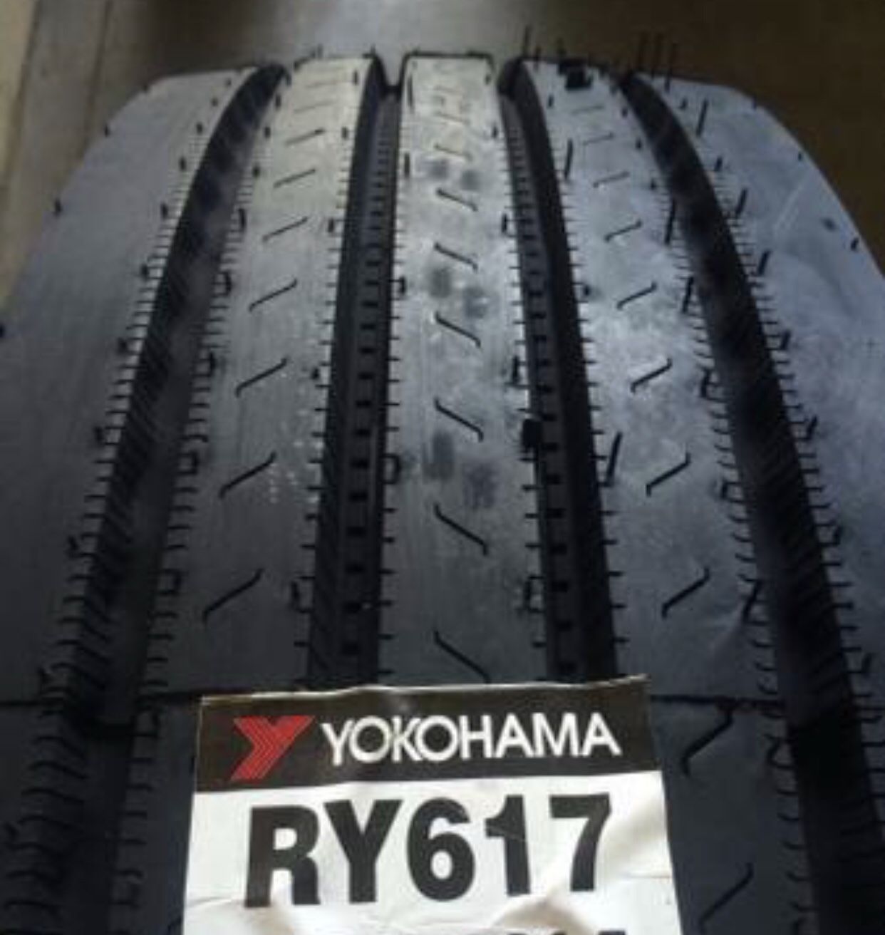 Yokohama RY617 STEER Semi Commercial TRUCK TIRES TIRE for Sale in